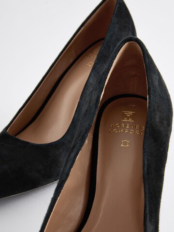 Next Pumps in Schwarz