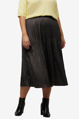 Ulla Popken Skirt in Grey: front