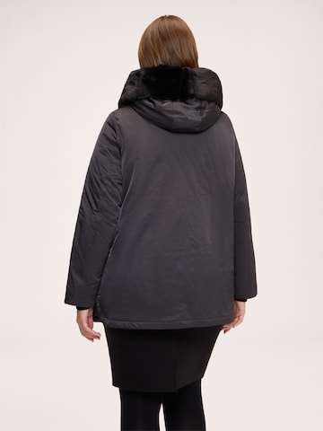 Fiorella Rubino Winterjas in Zwart