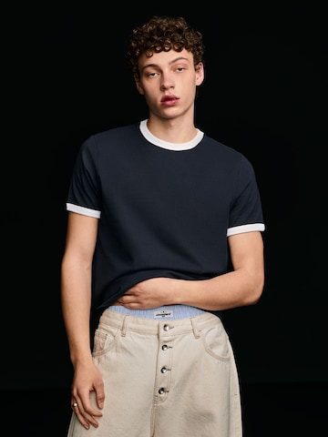 Bershka Majica | modra barva: sprednja stran