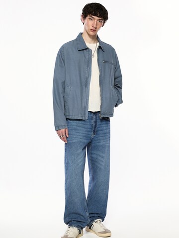 Pull&Bear Loosefit Jeans in Blau