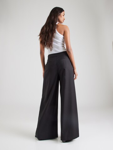 Noella - Pierna ancha Pantalón plisado 'Kazia' en negro