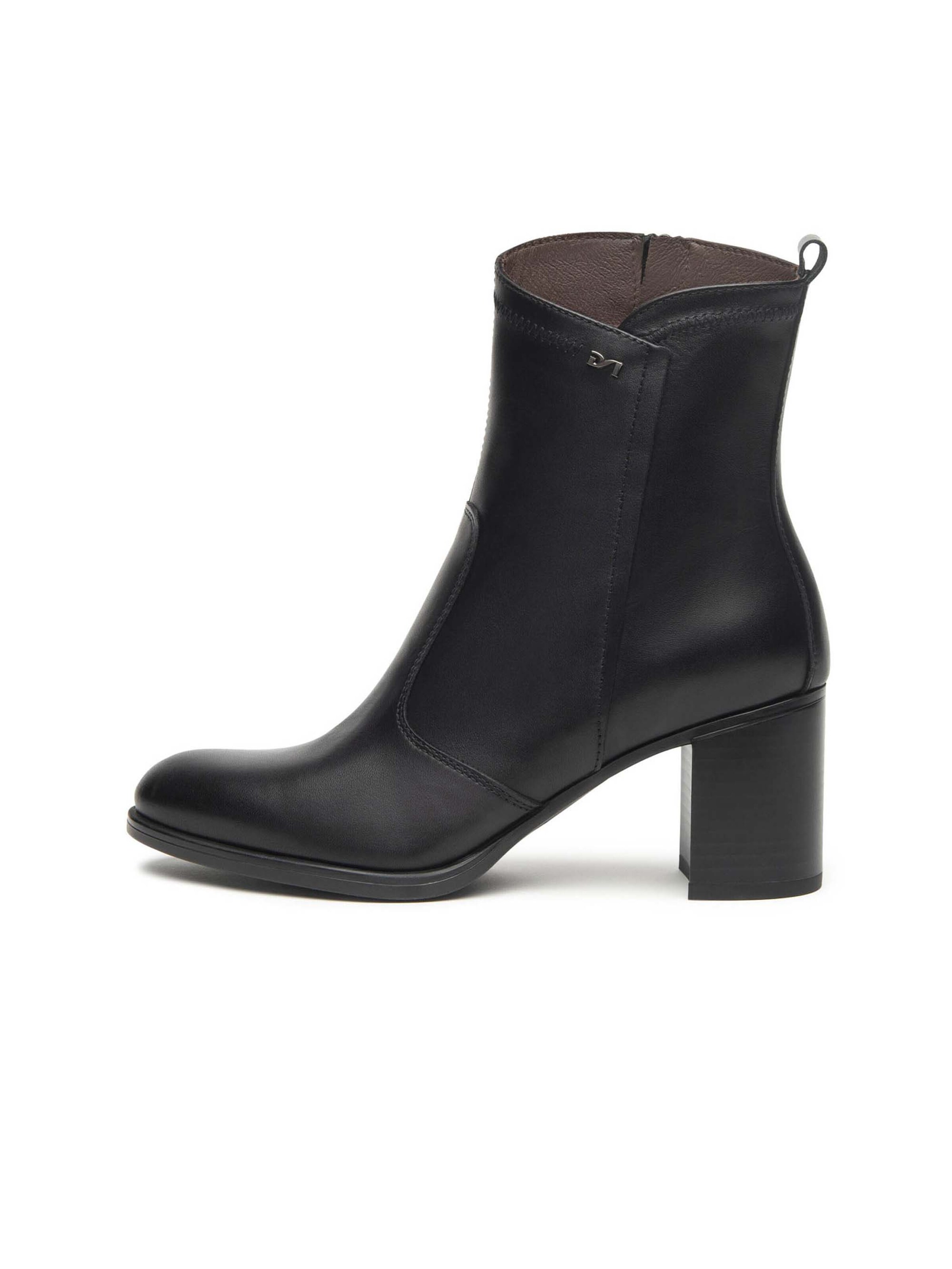 Bottines 'Capua' Nero Giardini en noir : devant