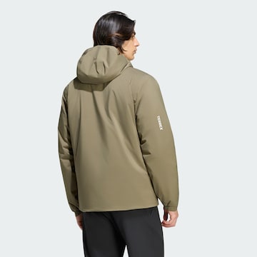 ADIDAS TERREX - Chaqueta de montaña 'Multi Essentials' en verde