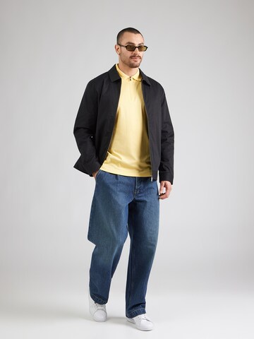 SELECTED - Camiseta 'SLHFAVE' en amarillo