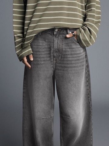 Bershka Tønde Jeans i grå