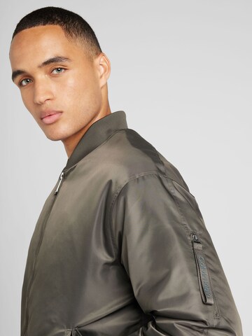 Calvin Klein Jeans Tussenjas 'Hero' in Zwart