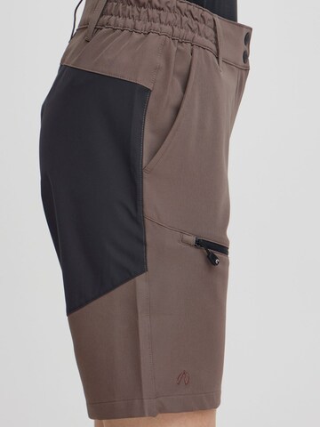 North Bend Regular Outdoor trousers 'Ava' in Brown