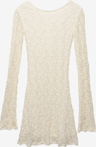 Pull&Bear Mekko värissä valkoinen: etupuoli