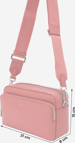 Calvin Klein Schoudertas in Roze