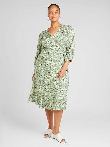 Robe 'LIVIA' ONLY Carmakoma en vert : devant