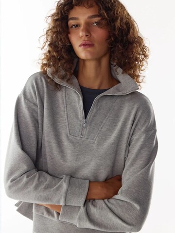 Penti - Sweatshirt 'Sweatshirts' em cinzento