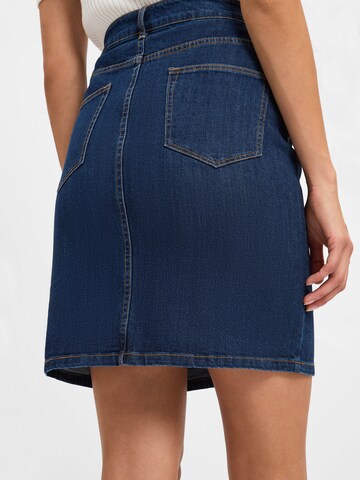 Marie Lund Skirt in Blue