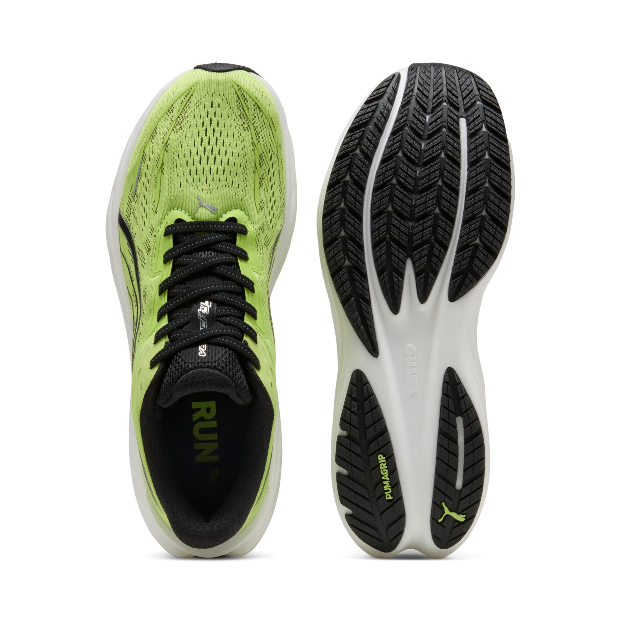 PUMA Sneakers in Green