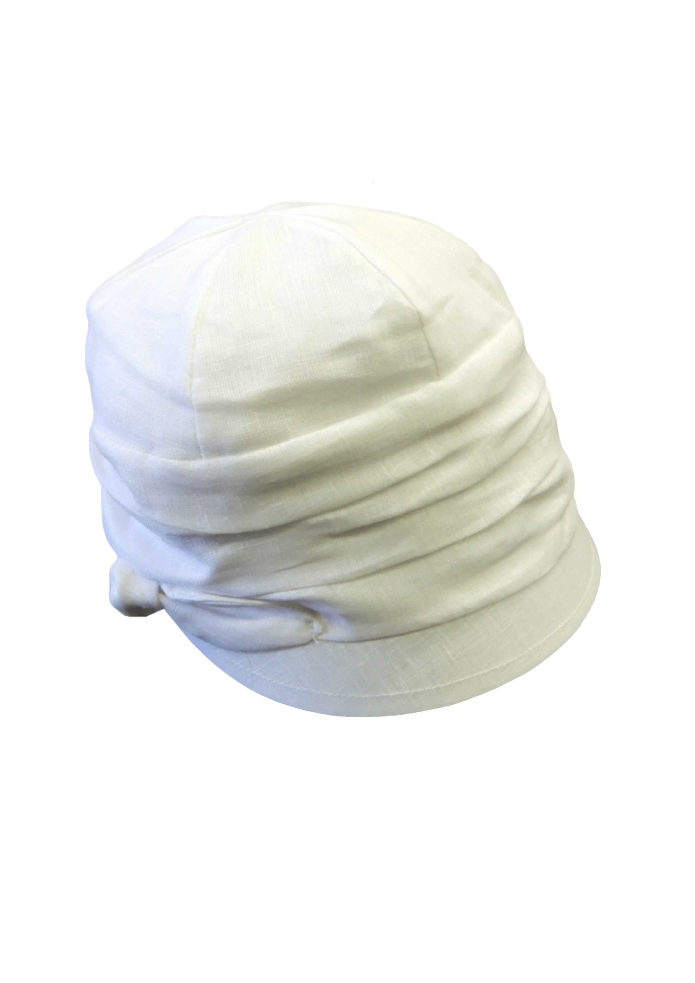 Chaplino Beanie in White: front