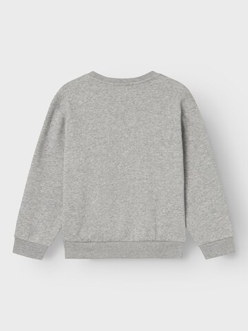 NAME IT Sweatshirt in Grau