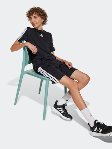 ADIDAS SPORTSWEAR Λειτουργικό μπλουζάκι σε μαύρο