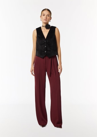 COMMA Wide leg Pleated Pants in Red: front
