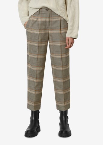 Marc O'Polo Tapered Pleat-Front Pants in Grey: front