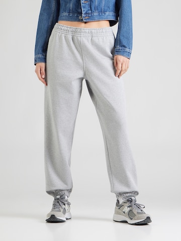 Tapered Pantaloni di Calvin Klein Jeans in grigio: frontale