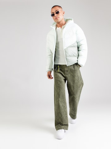 Nike Sportswear - Chaqueta de invierno 'WINDRUNNER' en verde