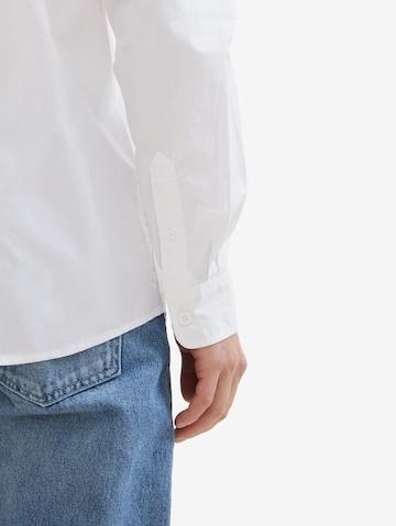 balta TOM TAILOR DENIM Standartinis modelis Dalykinio stiliaus marškiniai