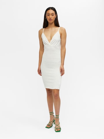 OBJECT - Vestido 'Leventa' en blanco