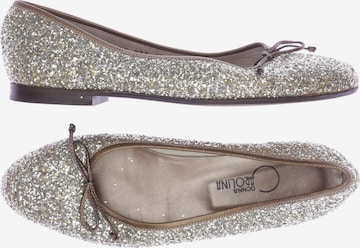 Donna Carolina Flats & Loafers in 40 in Gold: front