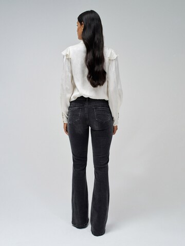 Salsa Jeans Flared Jeans 'Wonder' in Schwarz