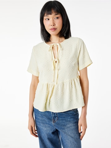 Koton Blouse in Yellow: front