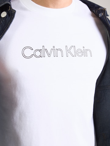 Regular T-Shirt Calvin Klein Jeans en blanc