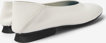 Ballerines 'Casi Myra' CAMPER en blanc