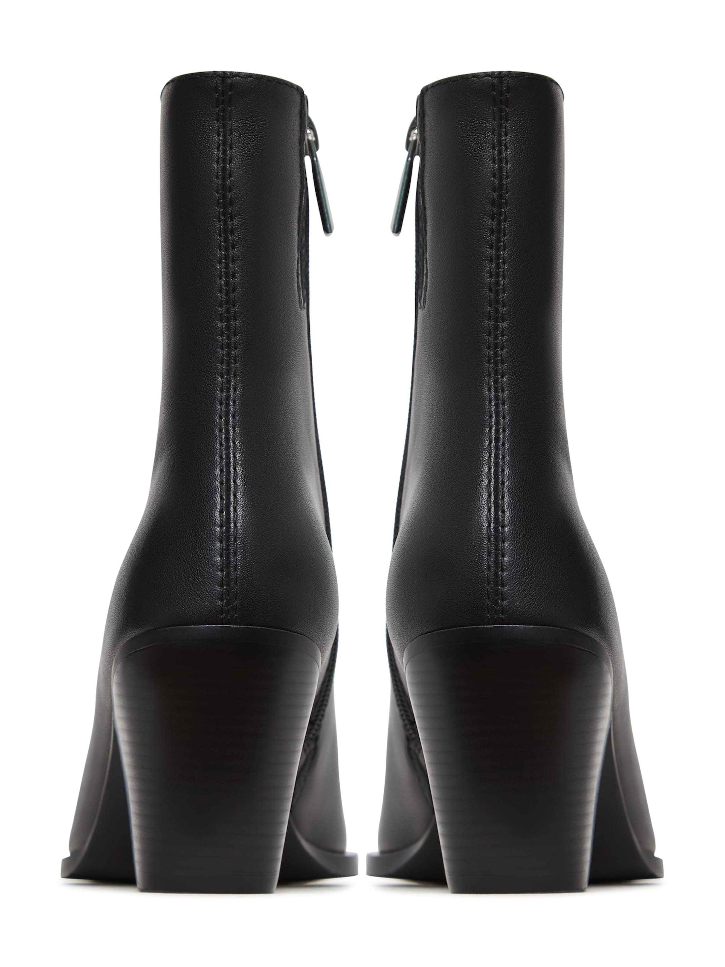CESARE GASPARI Stiefelette in Schwarz