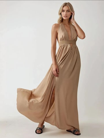 Hiccup Evening Dress in Beige