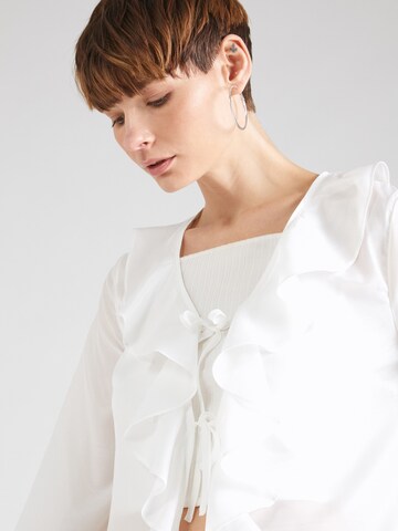 SISTERS POINT - Blusa 'VUTA' en blanco