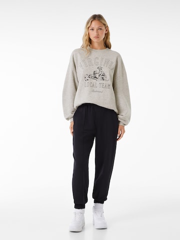 Sweat-shirt Bershka en gris