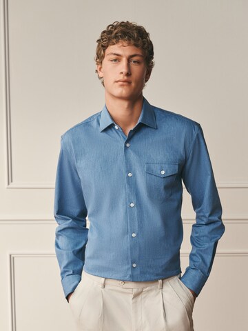 Next - Ajuste regular Camisa 'Archive' en azul: frente