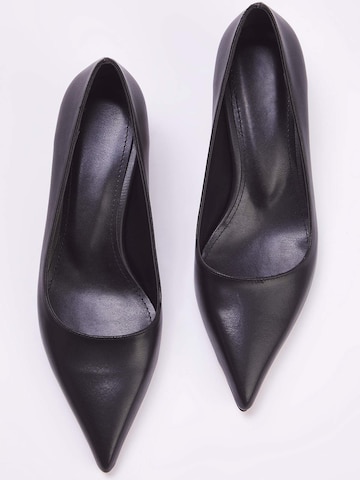 Trendyol Körömcipők - fekete