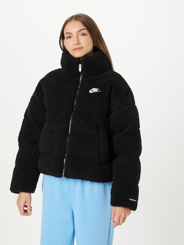 Nike Sportswear Zimní bunda – černá: přední strana