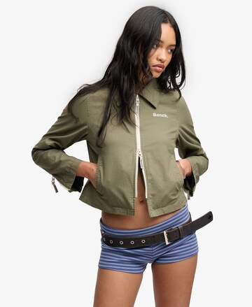 Veste mi-saison 'Bench x Superdry & Co' BENCH en vert : devant