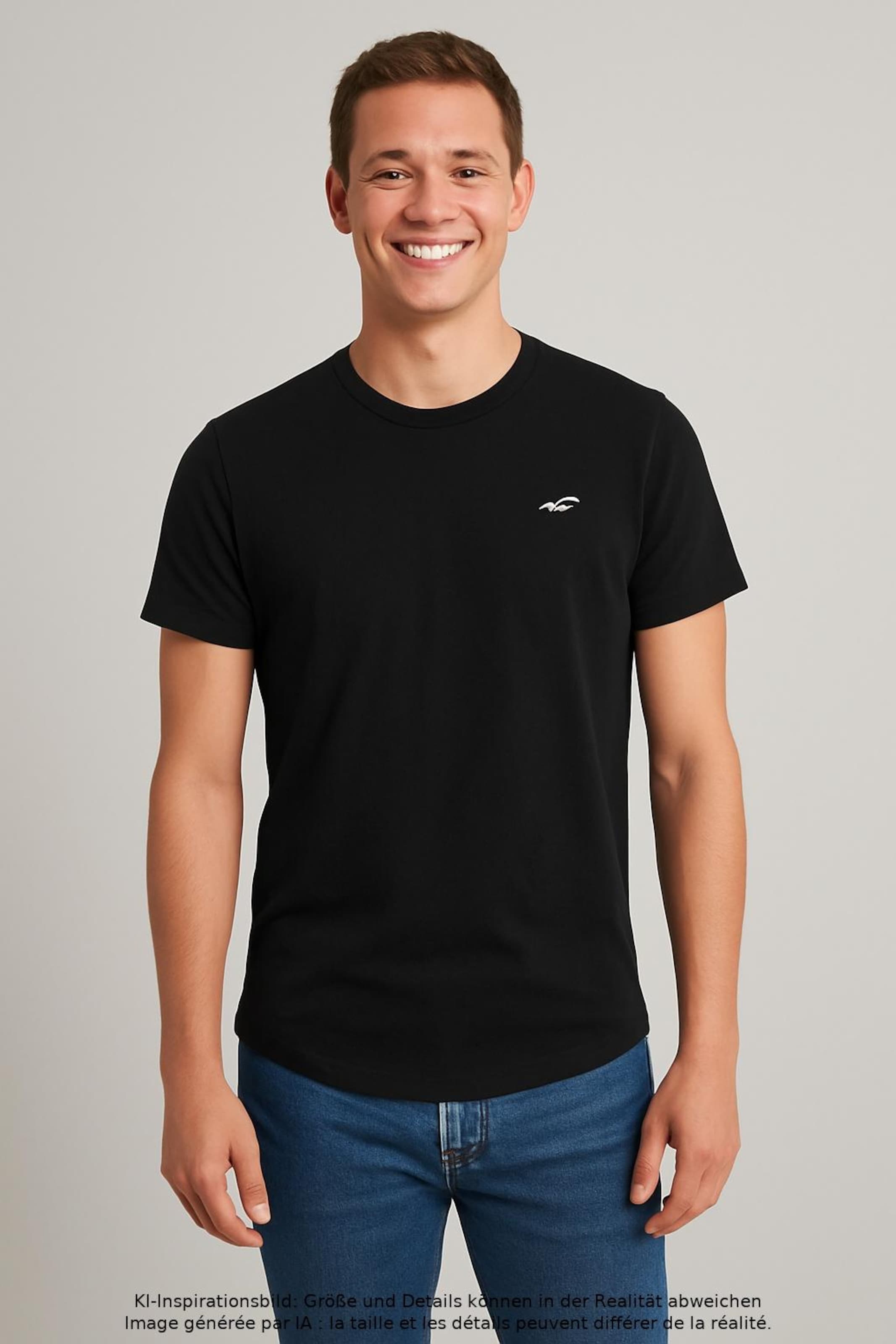 HOLLISTER Shirt in S in Black: front