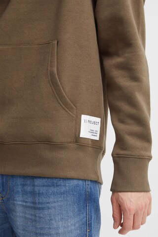 11 Project Sweatshirt 'Andro' in Braun