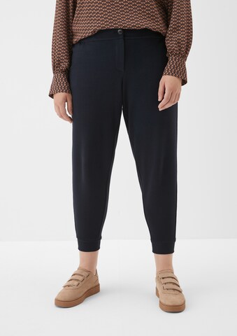 Effilé Pantalon TRIANGLE en bleu : devant