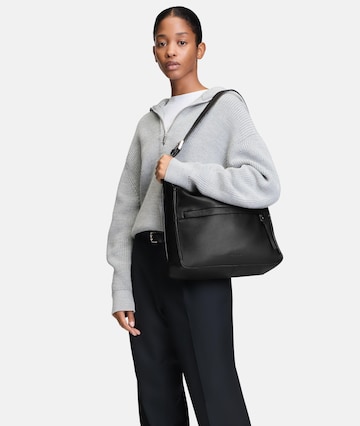 Liebeskind Berlin Schultertasche in Schwarz: Vorderseite