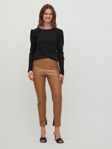 VILA Skinny Trousers 'Dagmar' in Brown