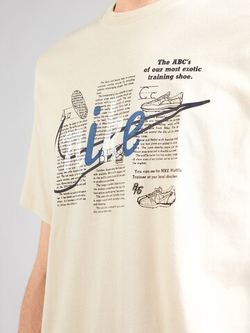 Tricou de la Nike Sportswear pe verde