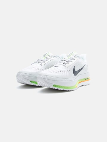 NIKE Juoksukengät 'Pegasus Premium' värissä valkoinen