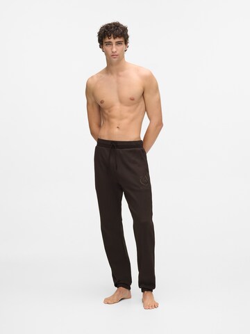 Effilé Pantalon Karl Lagerfeld en marron : devant