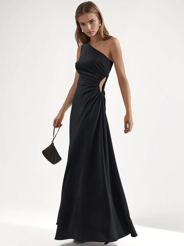 Hiccup - Vestido em preto: frente