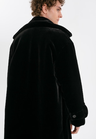 ET Nos Between-Seasons Coat in Black